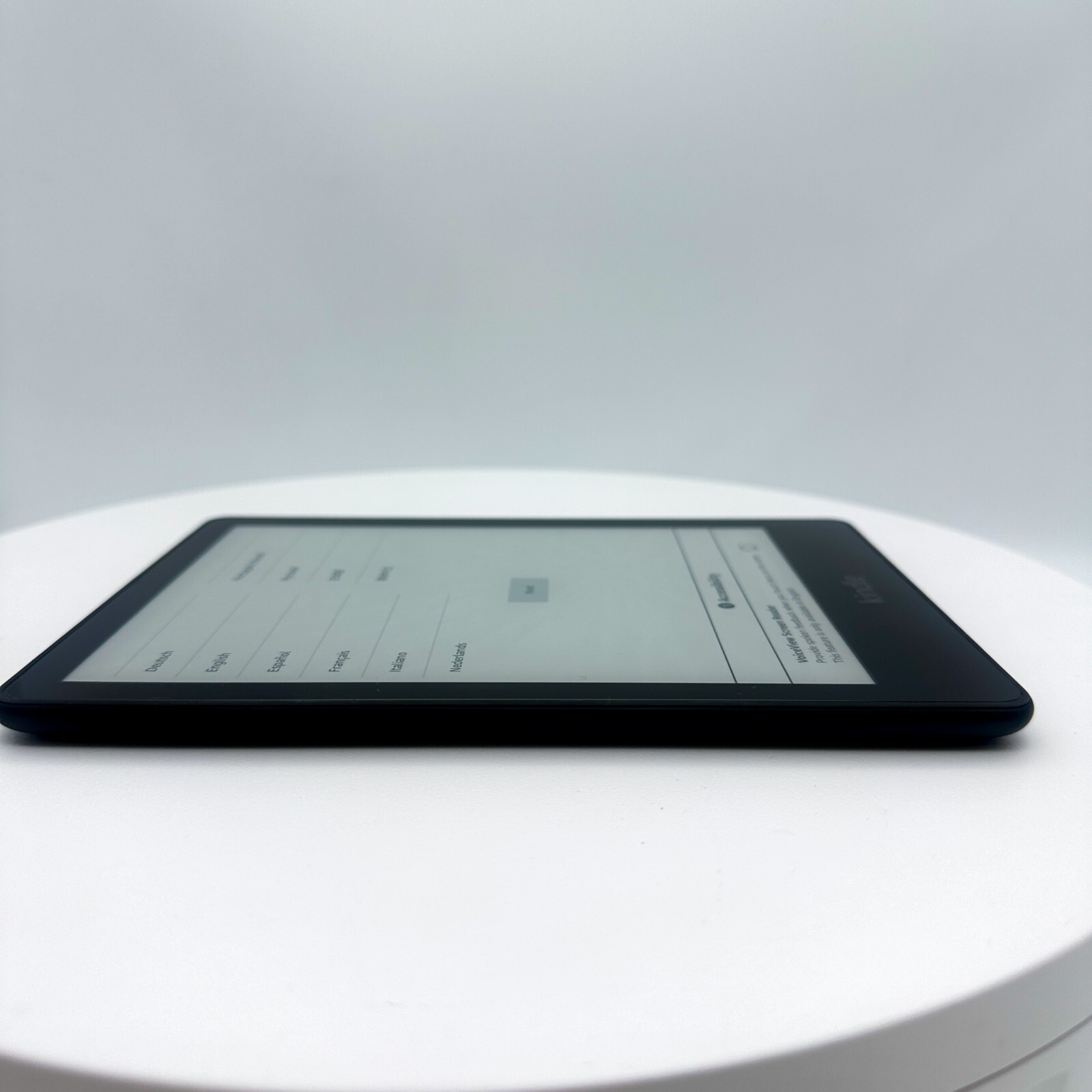 Kindle Paperwhite Wi-Fi 11th Generation Signature Edition