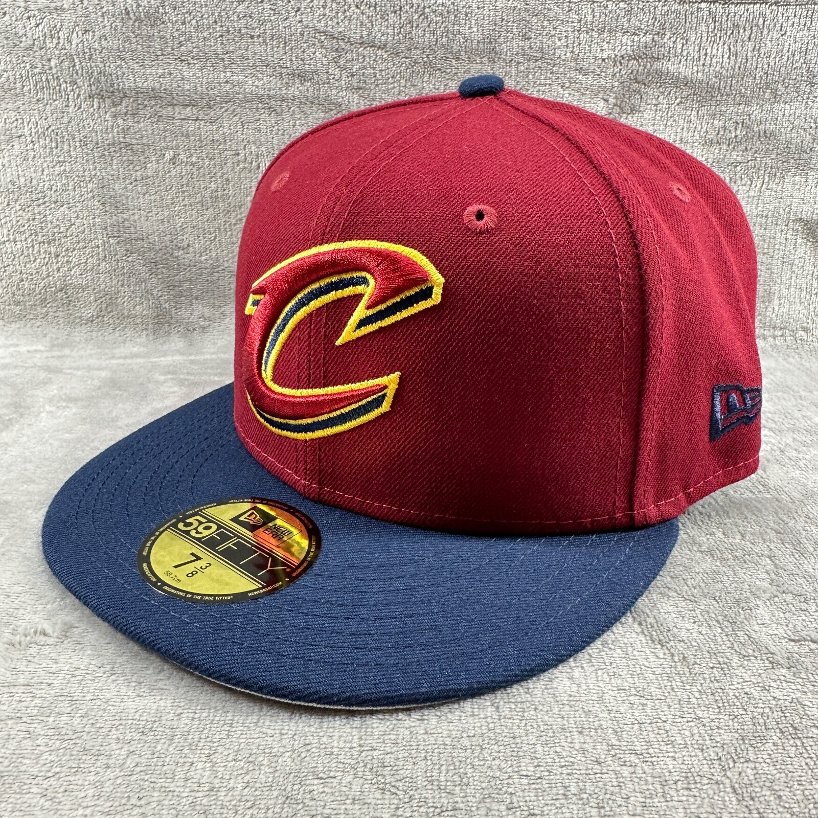 New Era 59FIFTY Cleveland Cavaliers Cavs Cardinal Two Tone