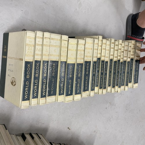 The world book encyclopedias 1975年版 全24巻 The World Book Encyclopedia Complete A-Z 21 Volume Set 1973