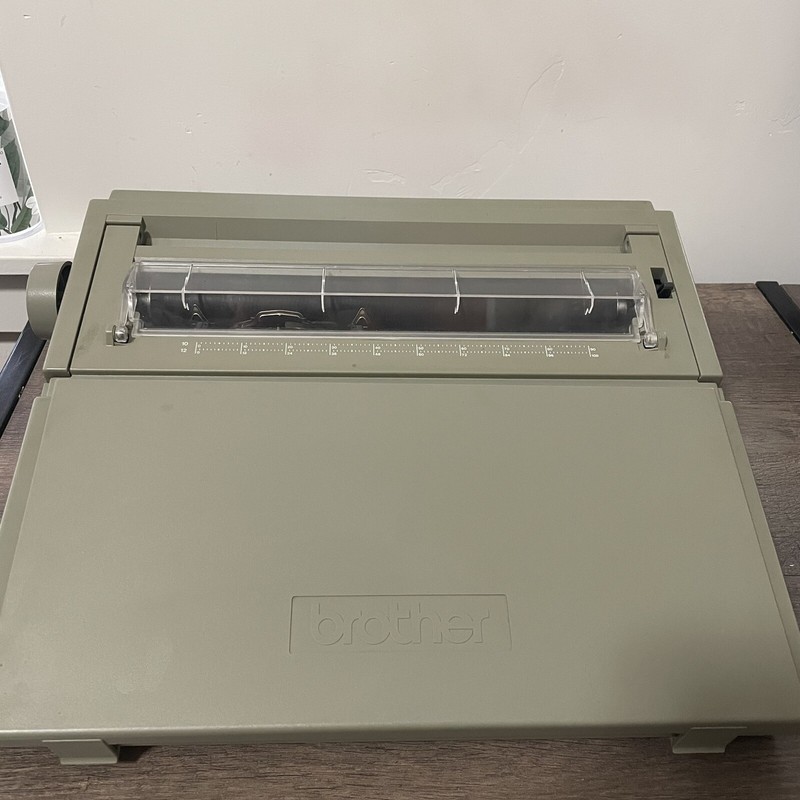 Brother typewriter photos of Brother GX-7000 by year then serial number