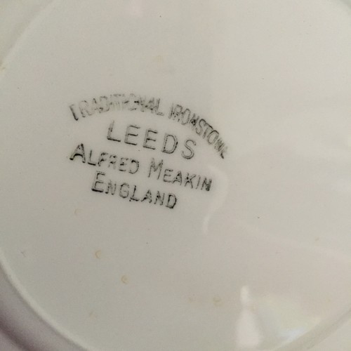 Bread & Butter Plate  Alfred Meakin Leeds Pattern Tradtional Ironstone England