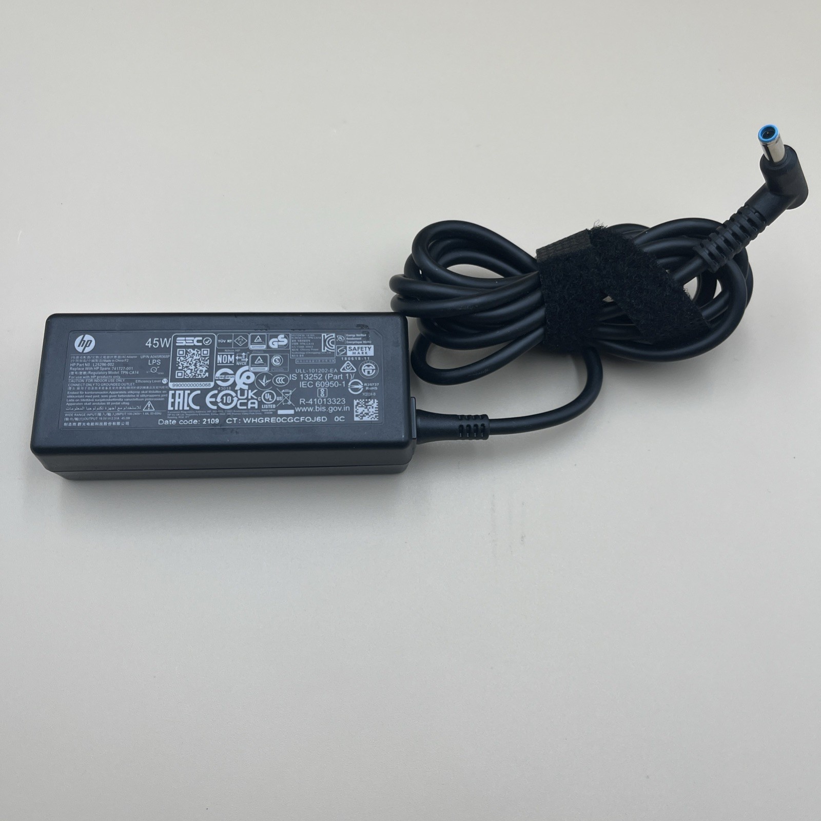 HP TPN-CA14 45w AC Adapter