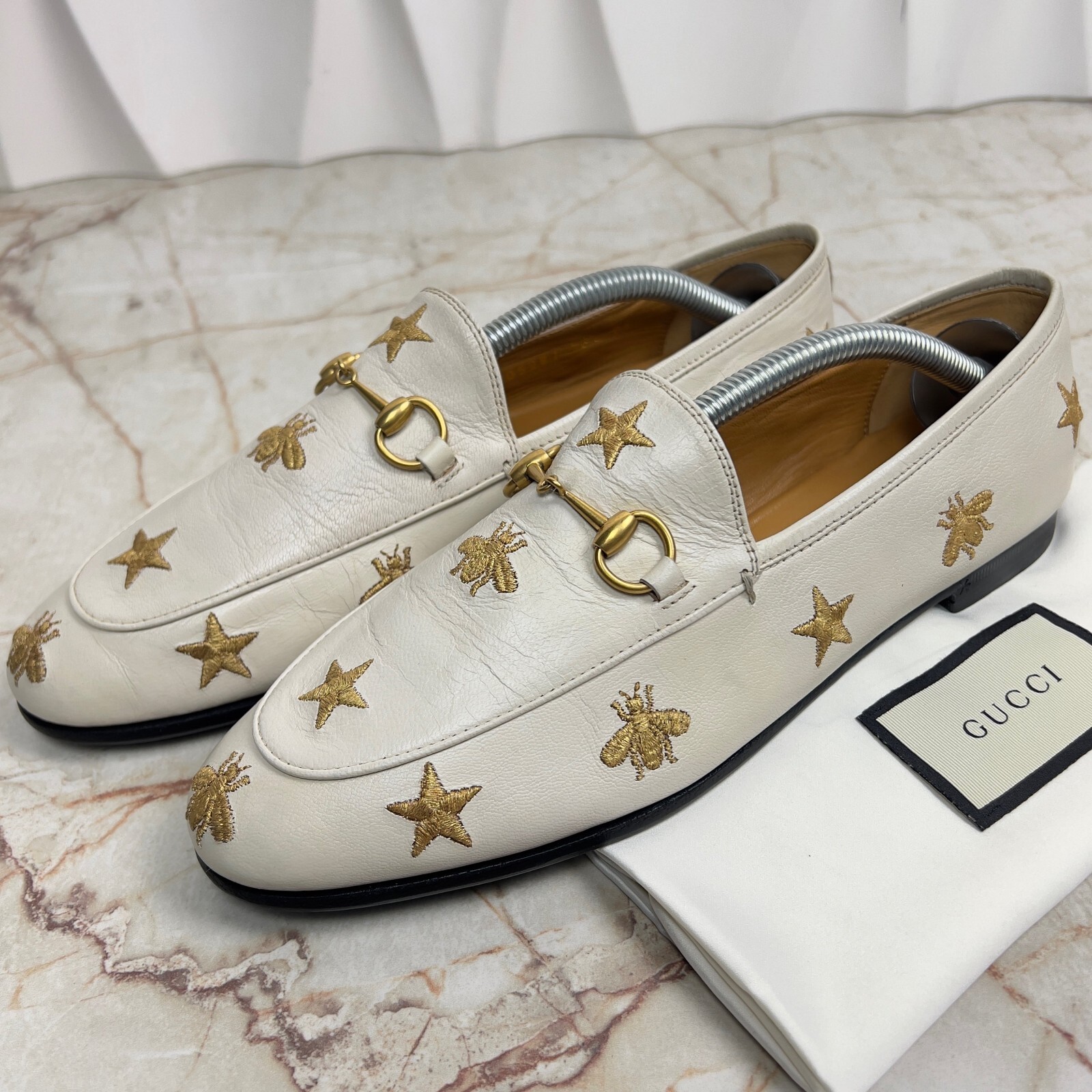 新品未使用　グッチ31 チルドレン　靴　ハチ　ビー　Bee ☆関税込み☆Gucci ビー（ハチ）付き レザー ローファー (GUCCI