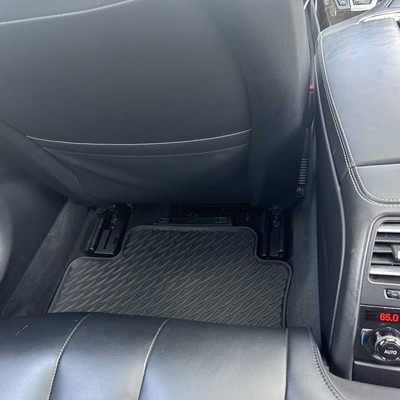 image 8 of interior