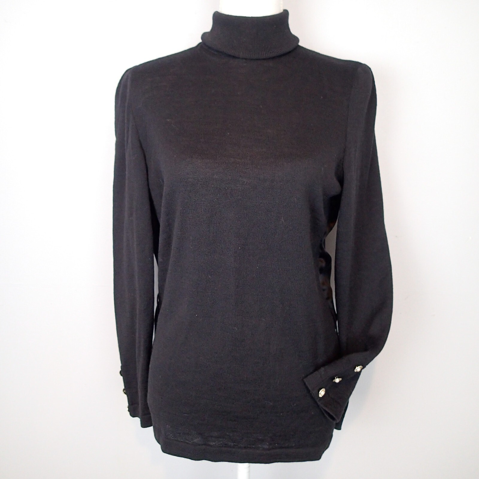 VALENTINO MISS V Thin Turtle knit sz 42/8 black wool mohair VALENTINO MISS V Thin Turtle knit sz 42/8 black wool mohair