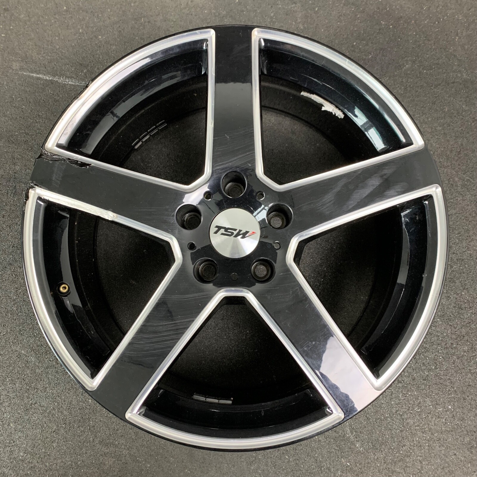 TSW Rivage Wheel Rim + Cap 18x8 ET40 5x114.3 HB 72mm