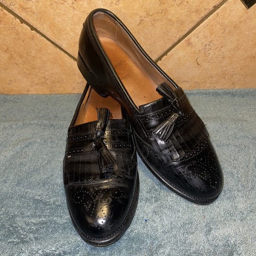 Allen Edmonds Slip ons with Tassels. Size 11. Come with the shoe covers! Allen Edmonds | Shoes | Allen Edmonds Bridgeton Black  main image 2