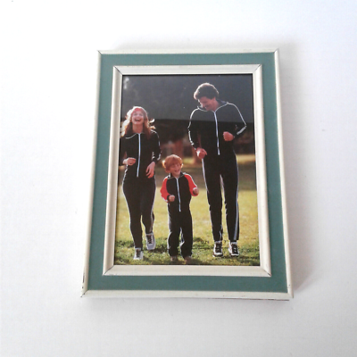 Vintage 80 s Kmart Metal Photo Frame 5x7 Two tone Green White eBay