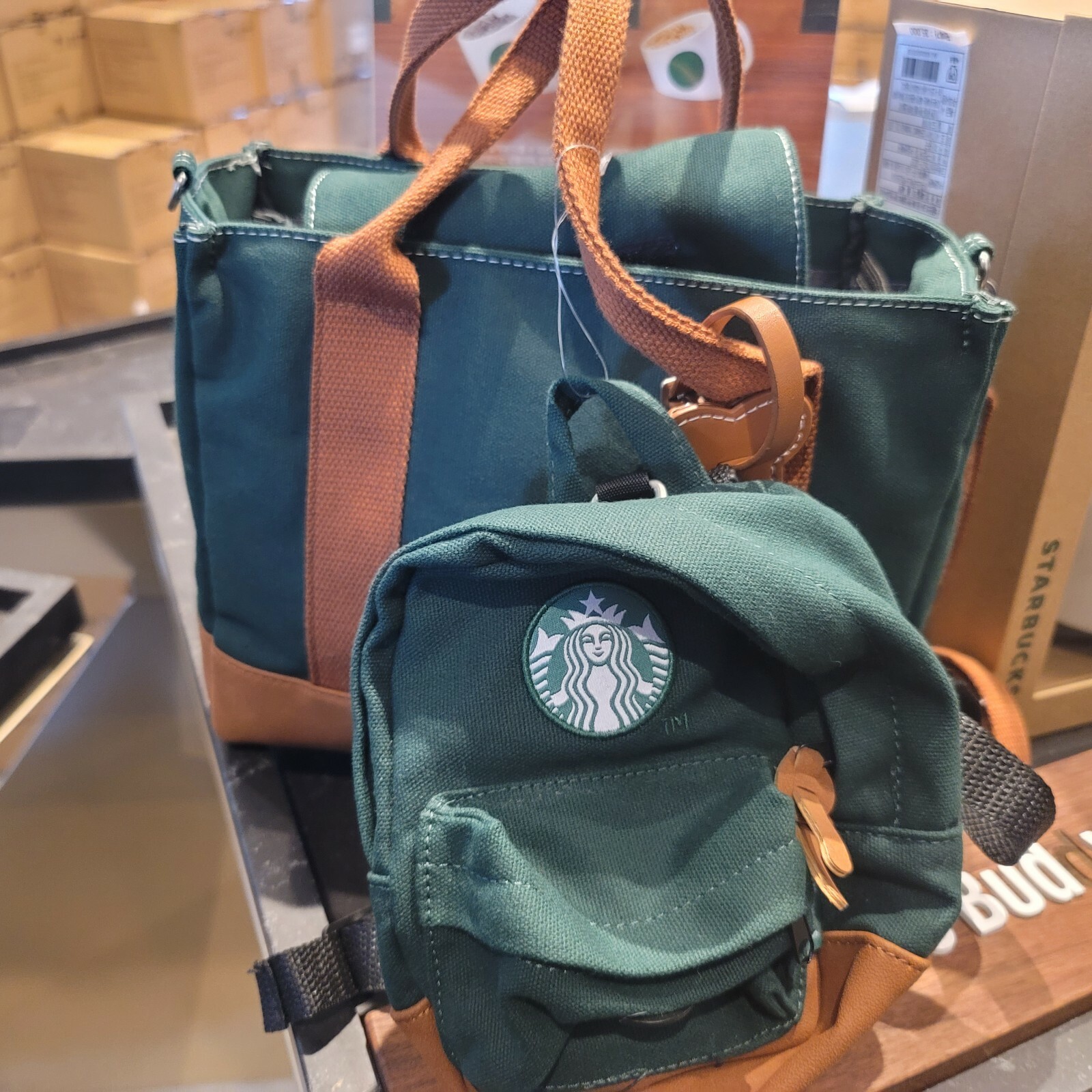 韓国スタバ★[Bukhan  R 限定版] Family Bag Set Dog Bag 韓国スタバ☆[Bukhan River R 限定版] Family Bowl+Dog Bag Set