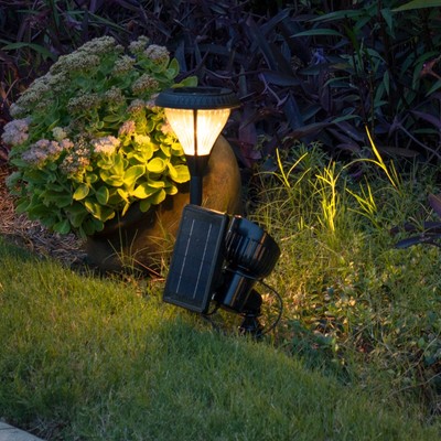 GAMA SONIC Progressive Solar LED Spotlight for Garden