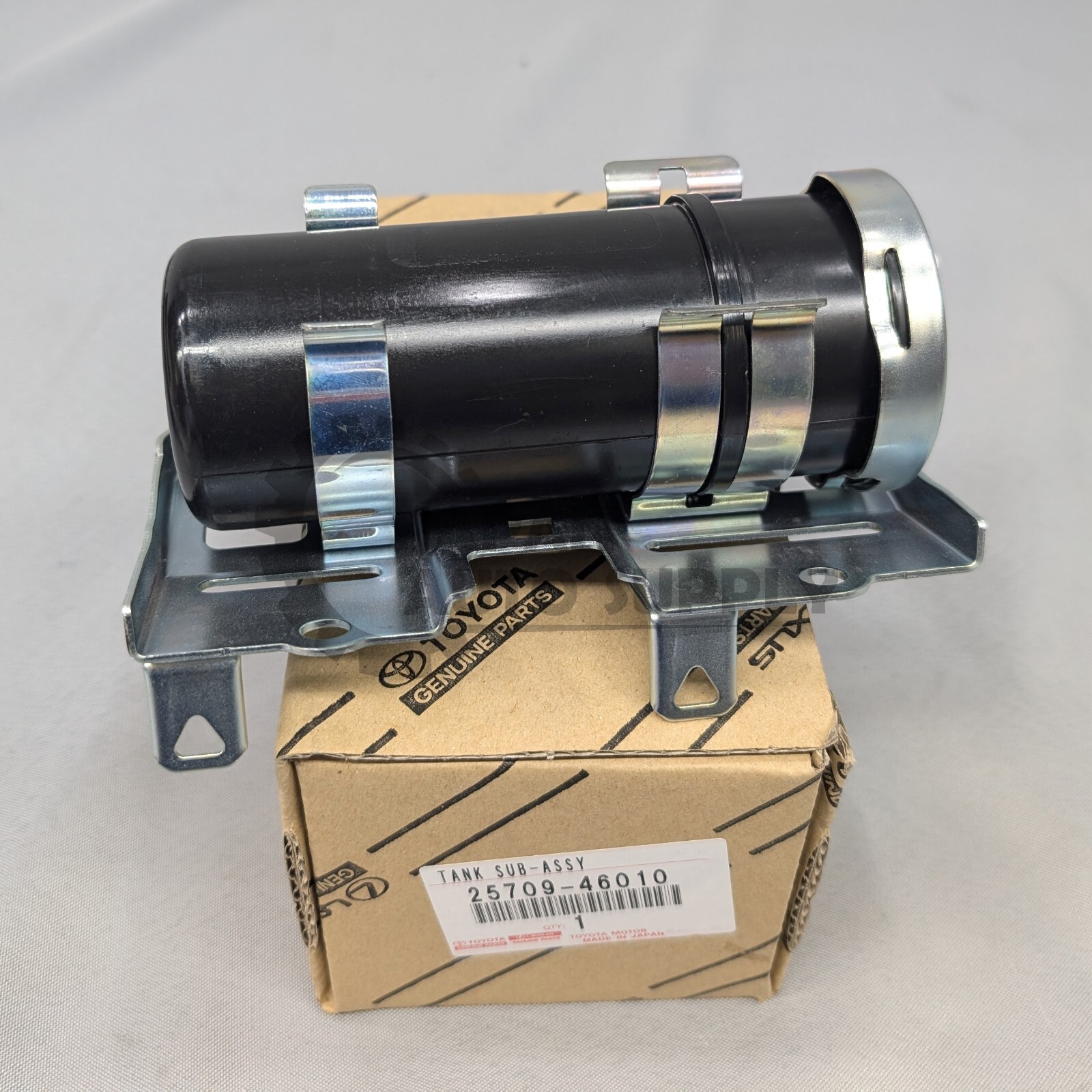 OEM GENUINE TOYOTA 1993-1998 SUPRA TURBO PRESSURE SURGE TANK ASSY 25709-46010