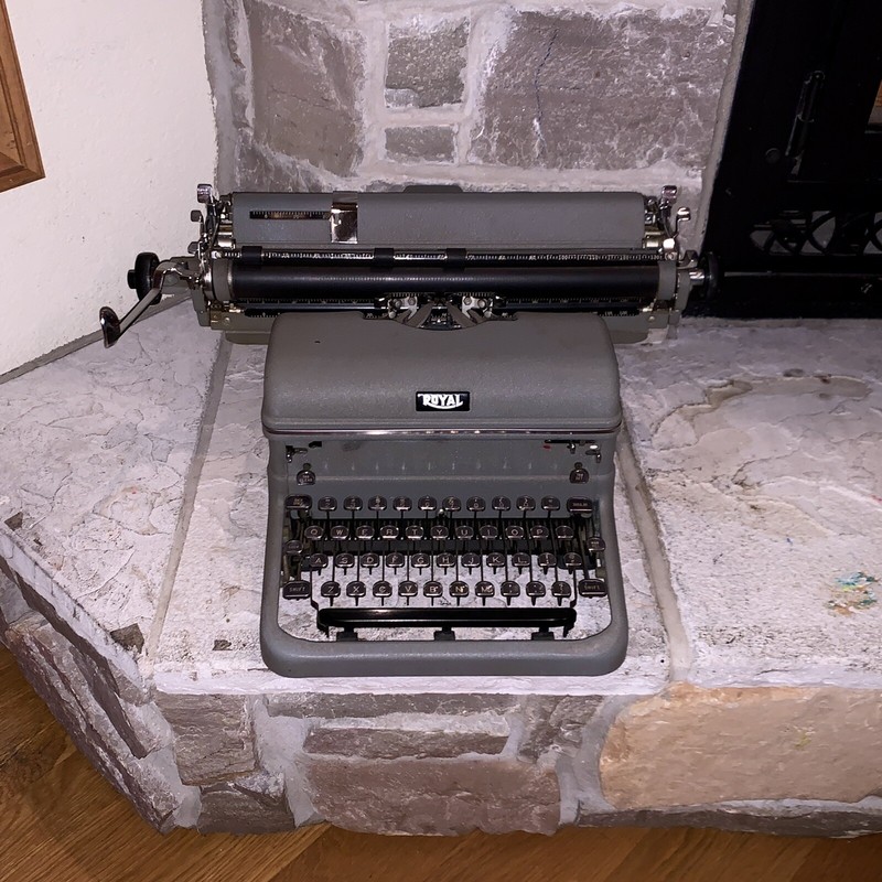 1938 Royal KMM on the Typewriter Database