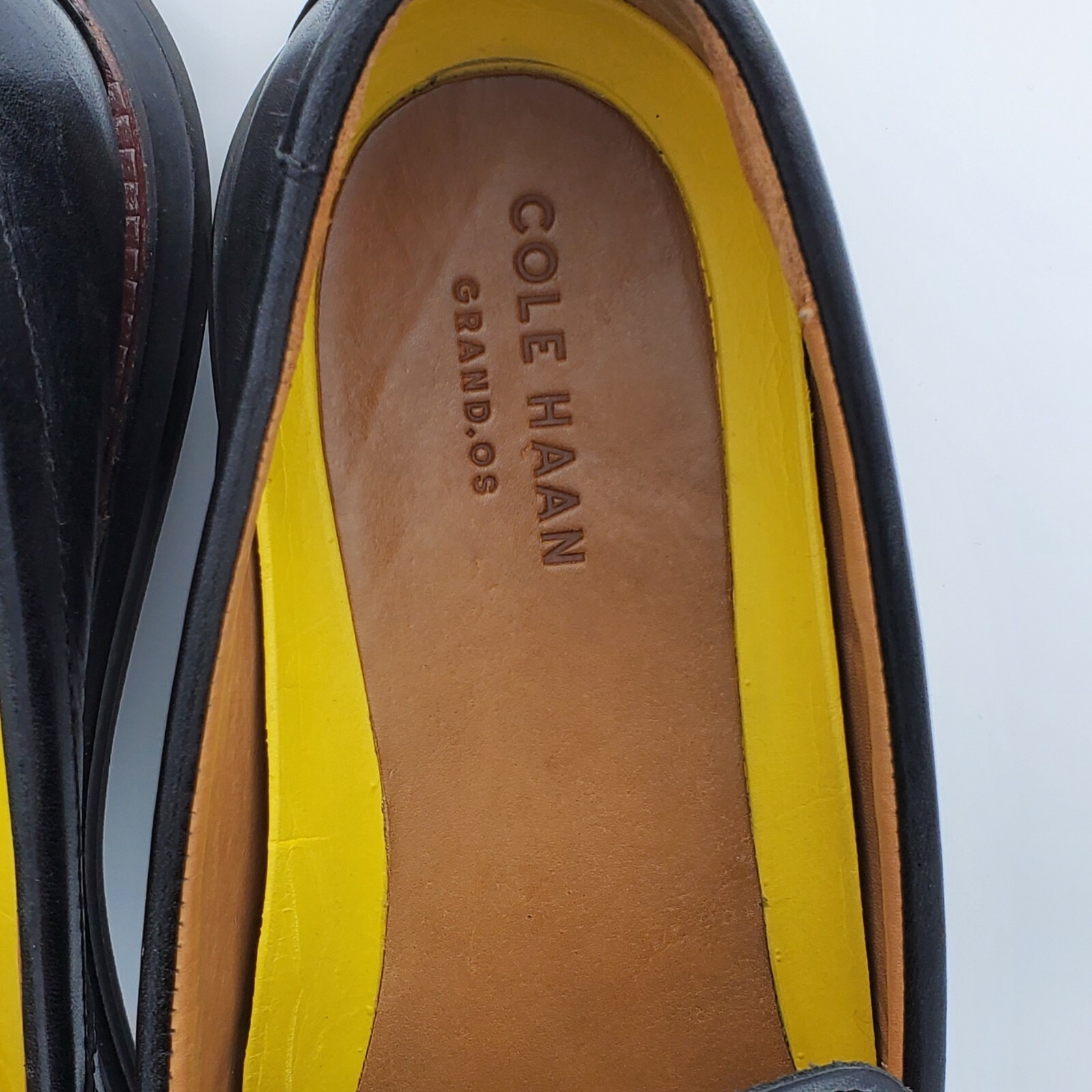 Cole Haan Mens Leather Slip On Round 