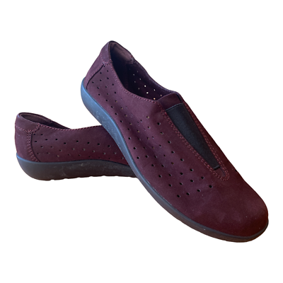 Clarks Collection Eggplant Leather Slip On Shoes Women s Size 6.5 M Soft Cushion