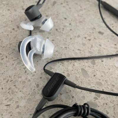 bose qc35 ii シルバー Amazon.com: Bose QuietComfort 35 Wireless Headphones II