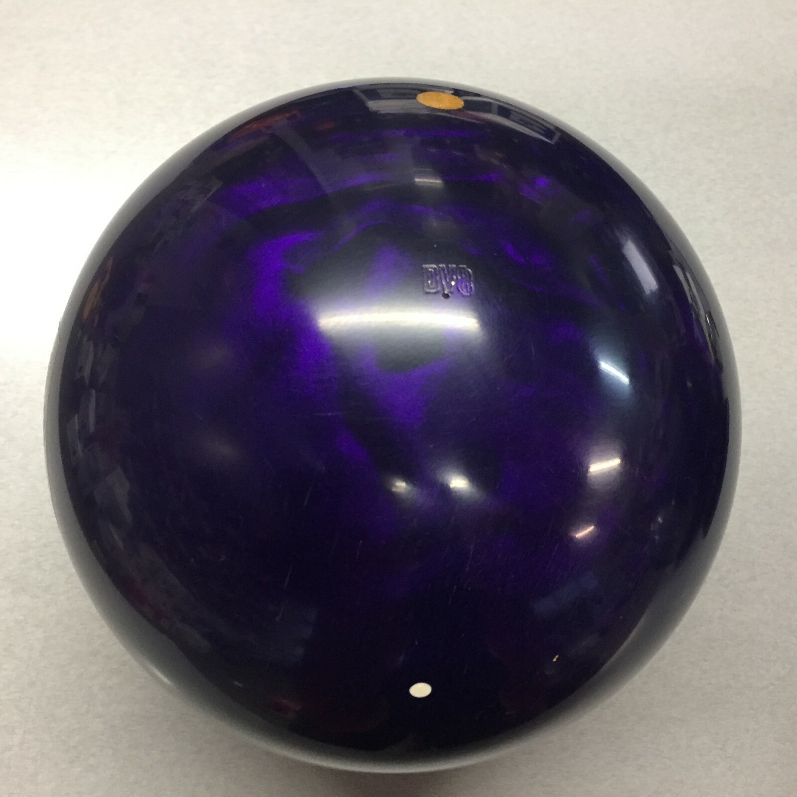 DV8 VANDAL SAVAGE  1st quality   BOWLING  ball  15 lb   NEW IN BOX