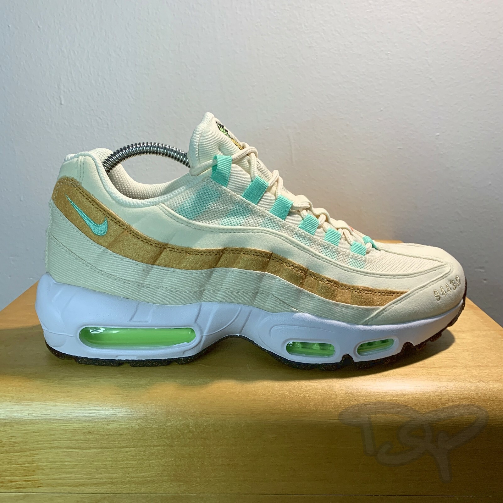 nike women's air max motion 2 shine running shoes