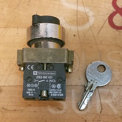 Zb5ag4 Schneider Electric Harmony Xb5 Key Switch Head 2 Position Latching 22mm Cutout Rs Components