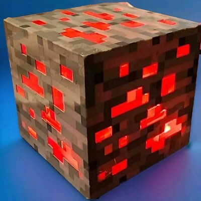 Think Geek MINECRAFT 2012 REDSTONE ORE NIGHTLIGHT Touch Cube Light Up 3 Levels