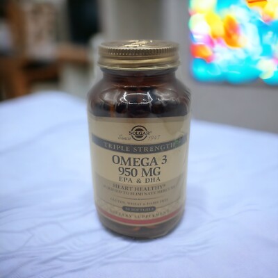 Solgar, Natural Omega-3 EPA & DHA Fish Oil Triple S950mg 50 softgels Exp 10/2025