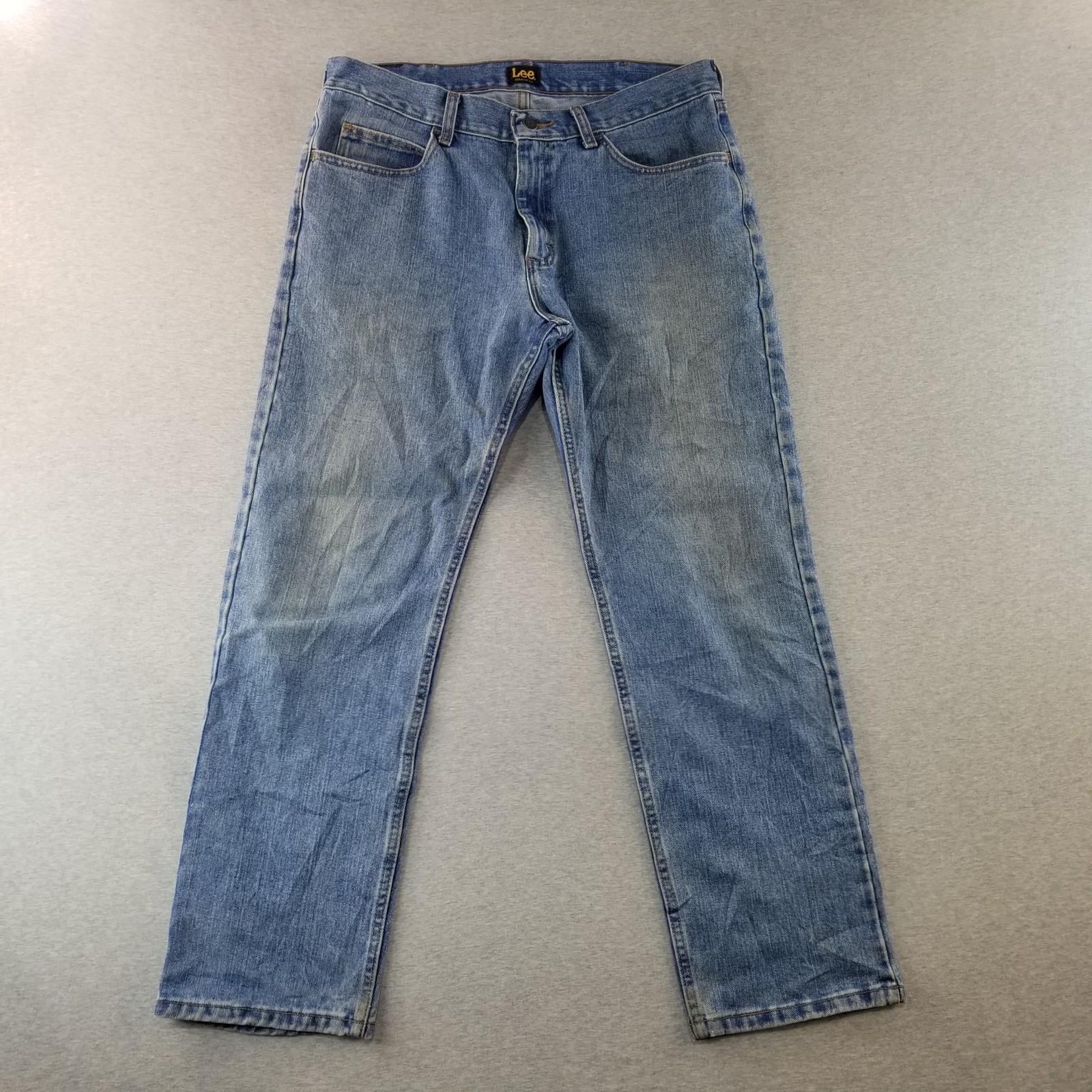 Lee Jeans Men's Sz 34x30 VTG Regular Fit Med Wash 100% Cotton Normcore Durable
