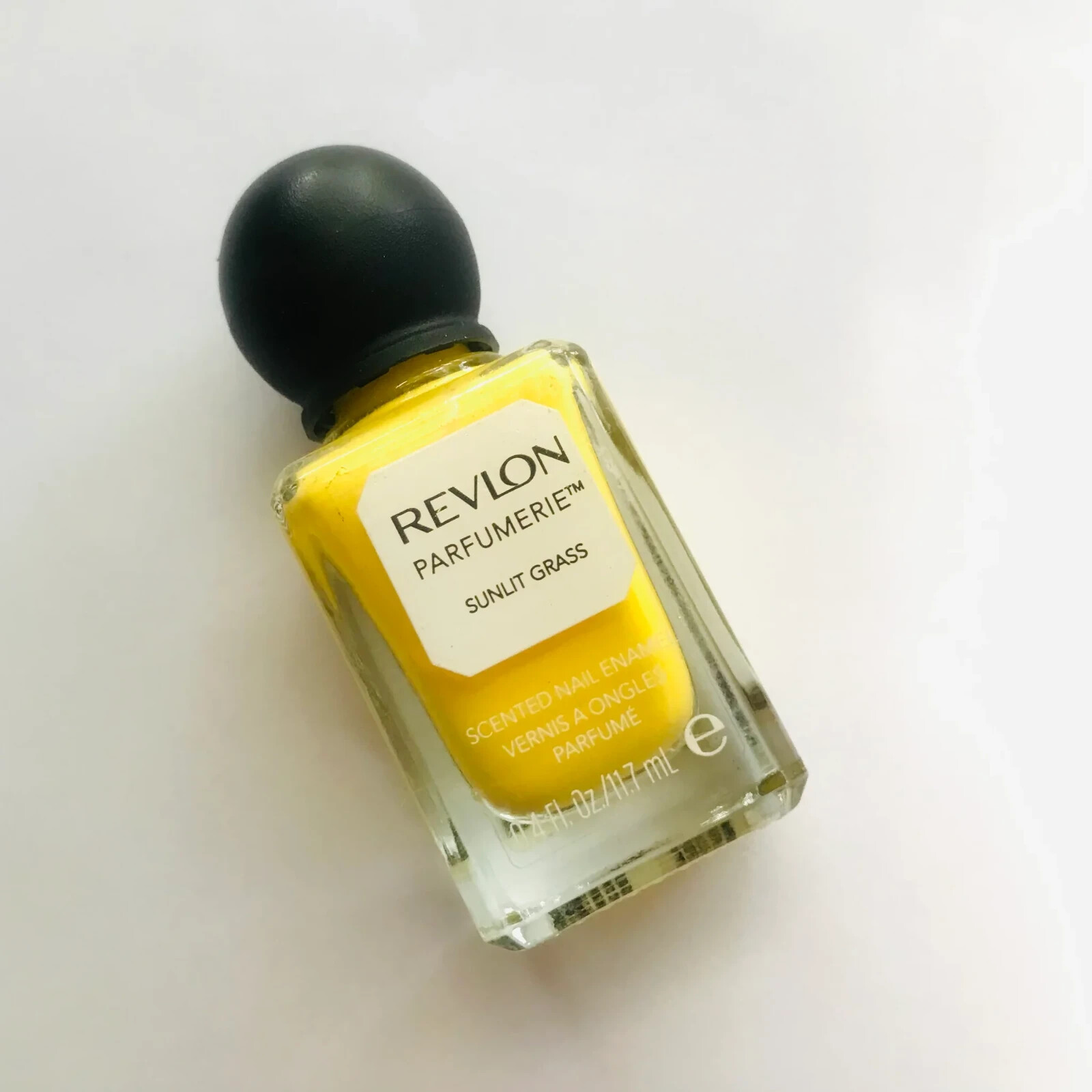 Revlon Nail Polish,Revlon Parfumerie Scented Nail Enamel Color 020 Sunlit Grass