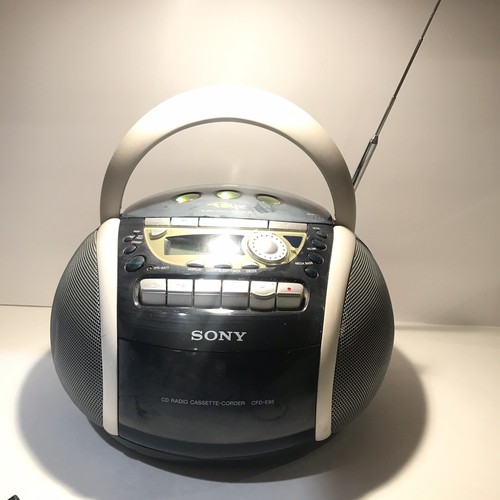 SONY CFD-E95 CD/AM/FM/Cassette Tape Player Recorder PSYC Boombox