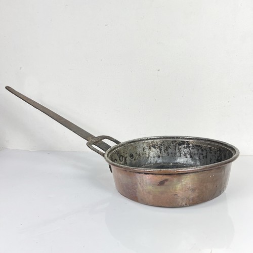 Antica Pentola in rame padella tegame teglia rotonda stagnata piatto casseruola