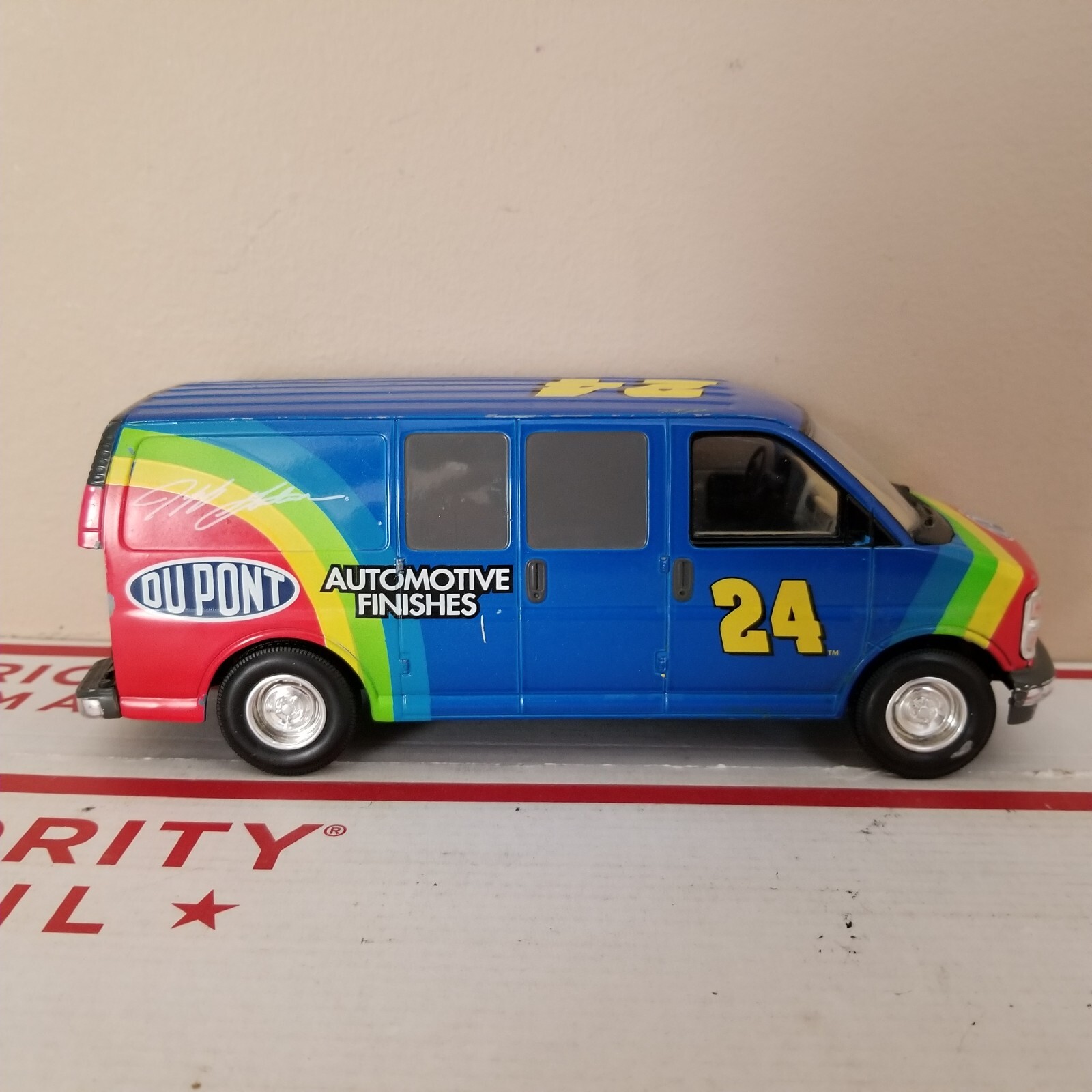 Nascar Jeff Gordon #24 Dupont Chevy Chevrolet Full Size Van