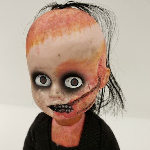 Living Dead Dolls Ember Series 18 10