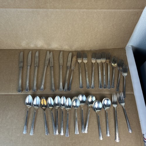 1891 Rogers Oneida Silver Plated 30 Piece Flatware Set | eBay