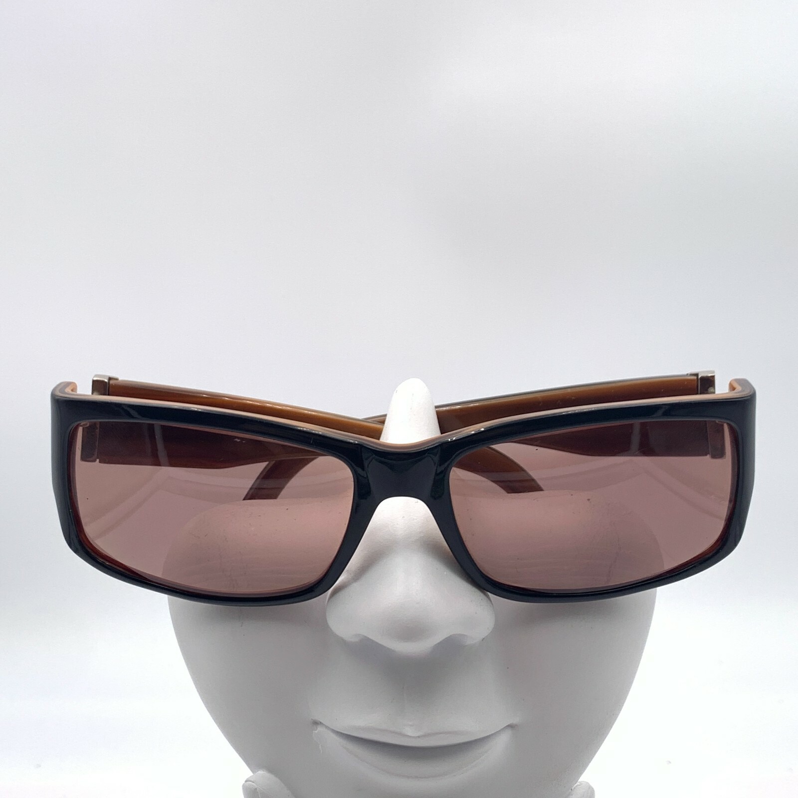 とみー Vintage Tommy Hilfiger TH7254 Black Oval Sunglasses FRAMES