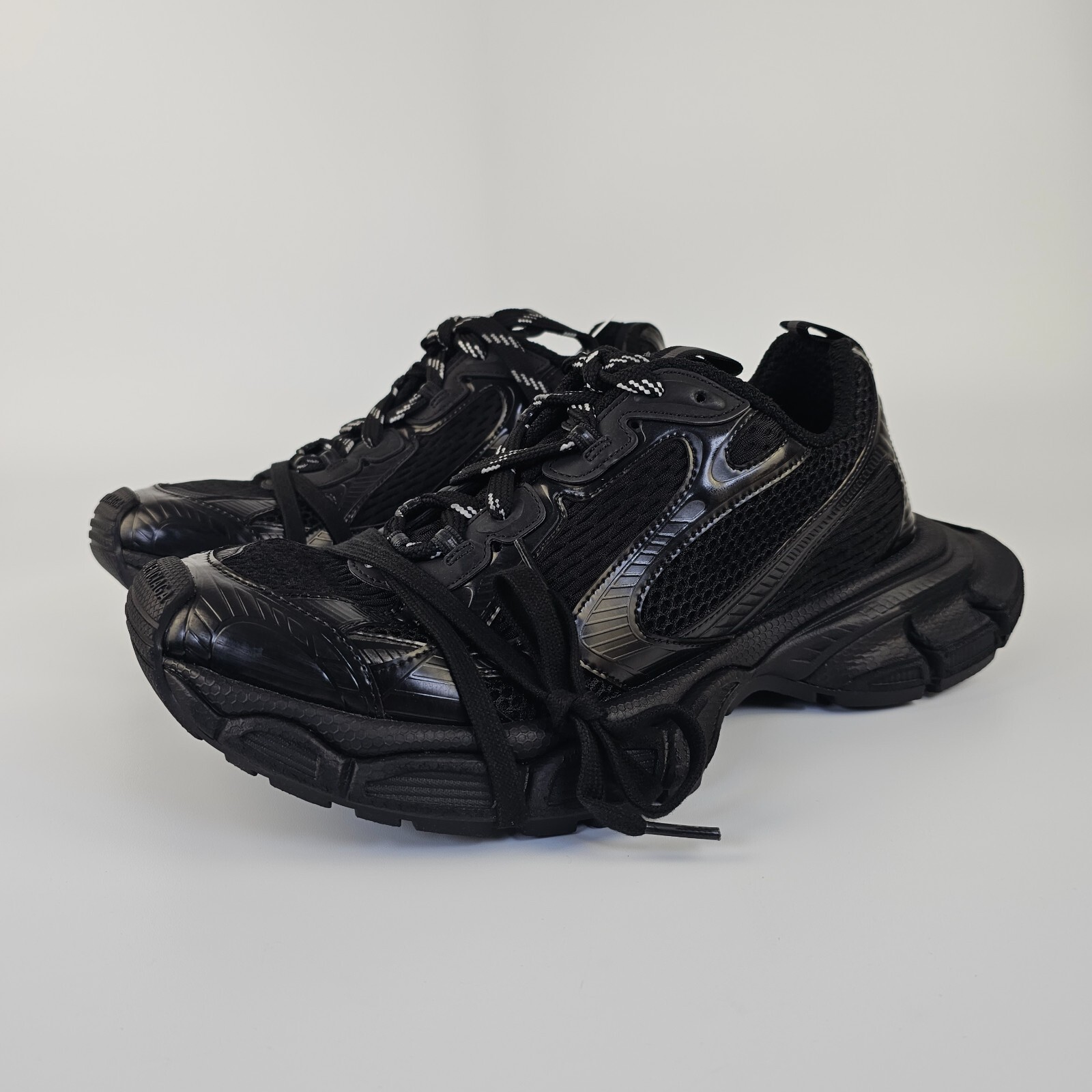BALENCIAGA 3XL Men's Black Low Top Sneakers New | eBay BALENCIAGA 3XL Men's Black Low Top Sneakers New | eBay