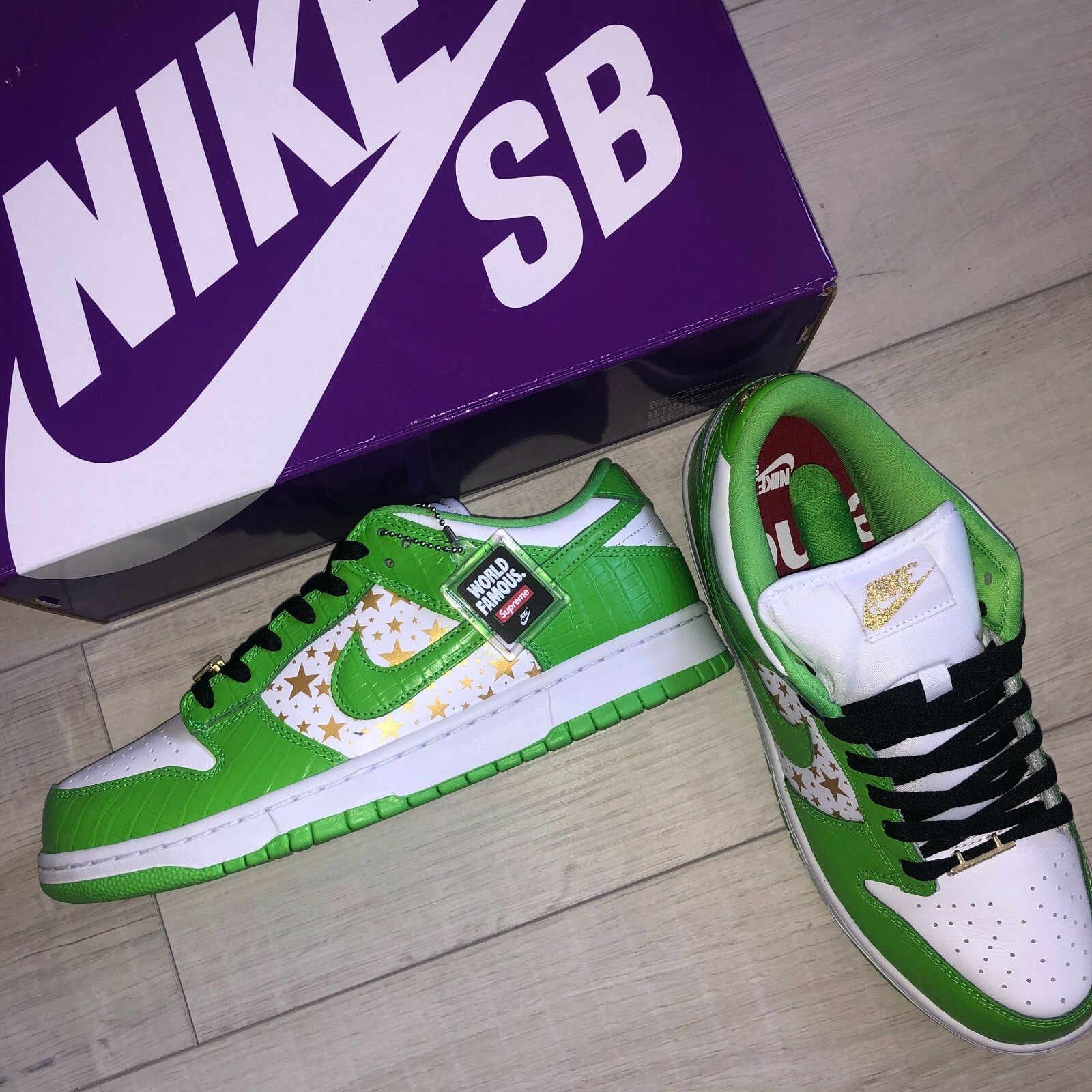 靴 Supreme Nike SB Dunk Low Green Nike Supreme SB Dunk Green UK 8.5 | eBay