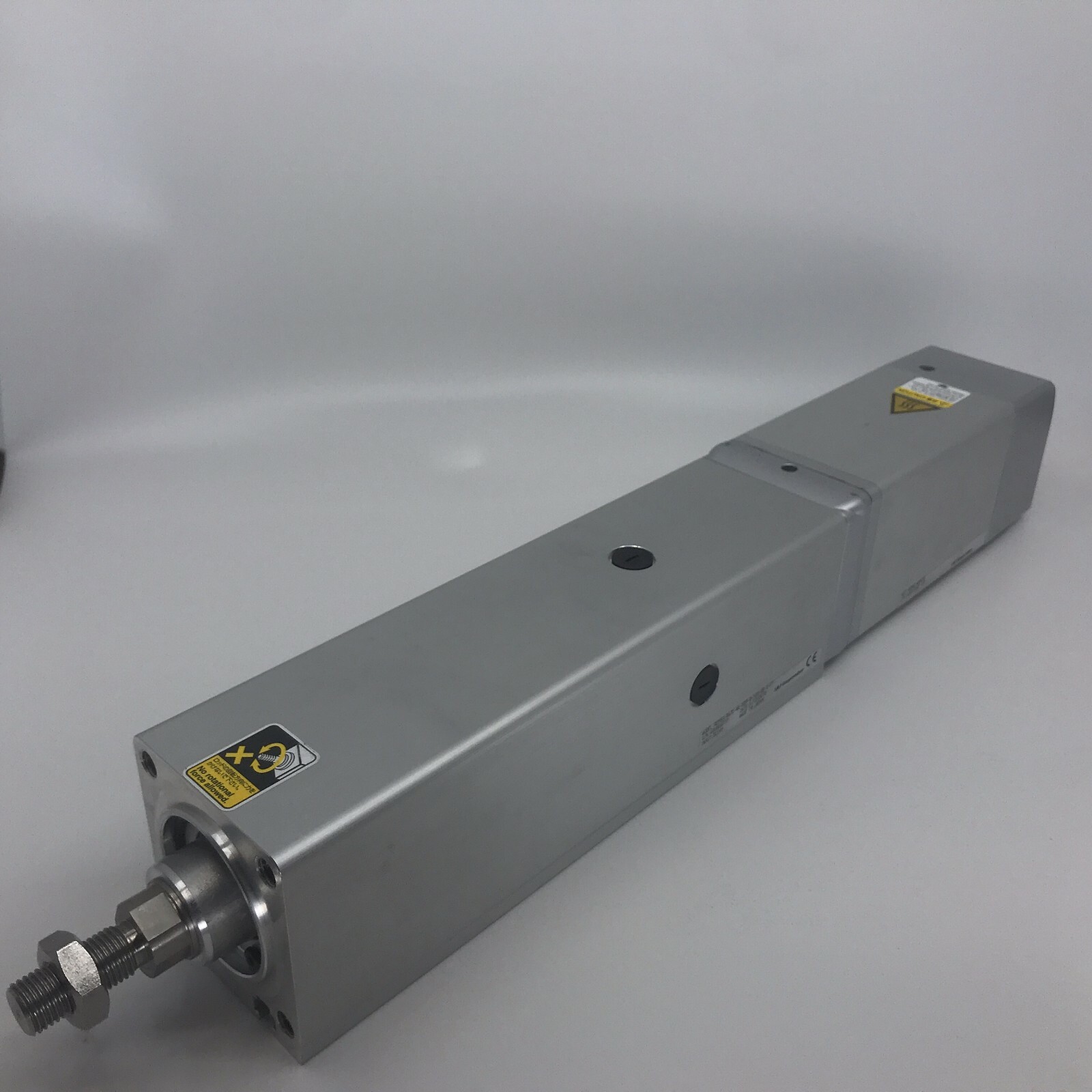 IAI コーポレーション ロボサイリンダー RCP6S-RA7C-WA-56P-8-100 開梱