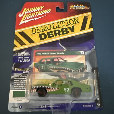 1/64 Johnny Lightning Ford Limited Crown Victoria Demolition Derby 52