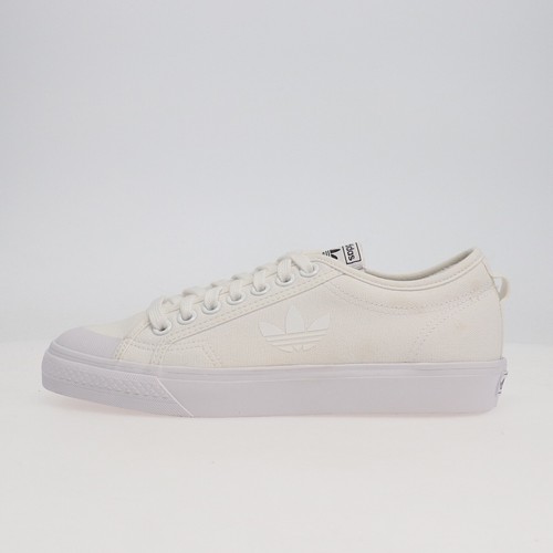 

adidas Orginals Nizza Trefoil ИСКРЕНЕНИЕ ОБЕИХ НОП С ПЯТНАМИ MenUK6.5 FW5184, Белый, Nizza Trefoil