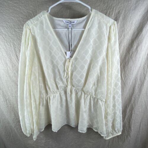 Elizabeth and James NWT Women's Ivory Long Sleeve