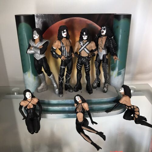 KISS Love Gun Boxed Set by McFarlane Toys | eBay KISS Love Gun Boxed Set by McFarlane Toys | eBay