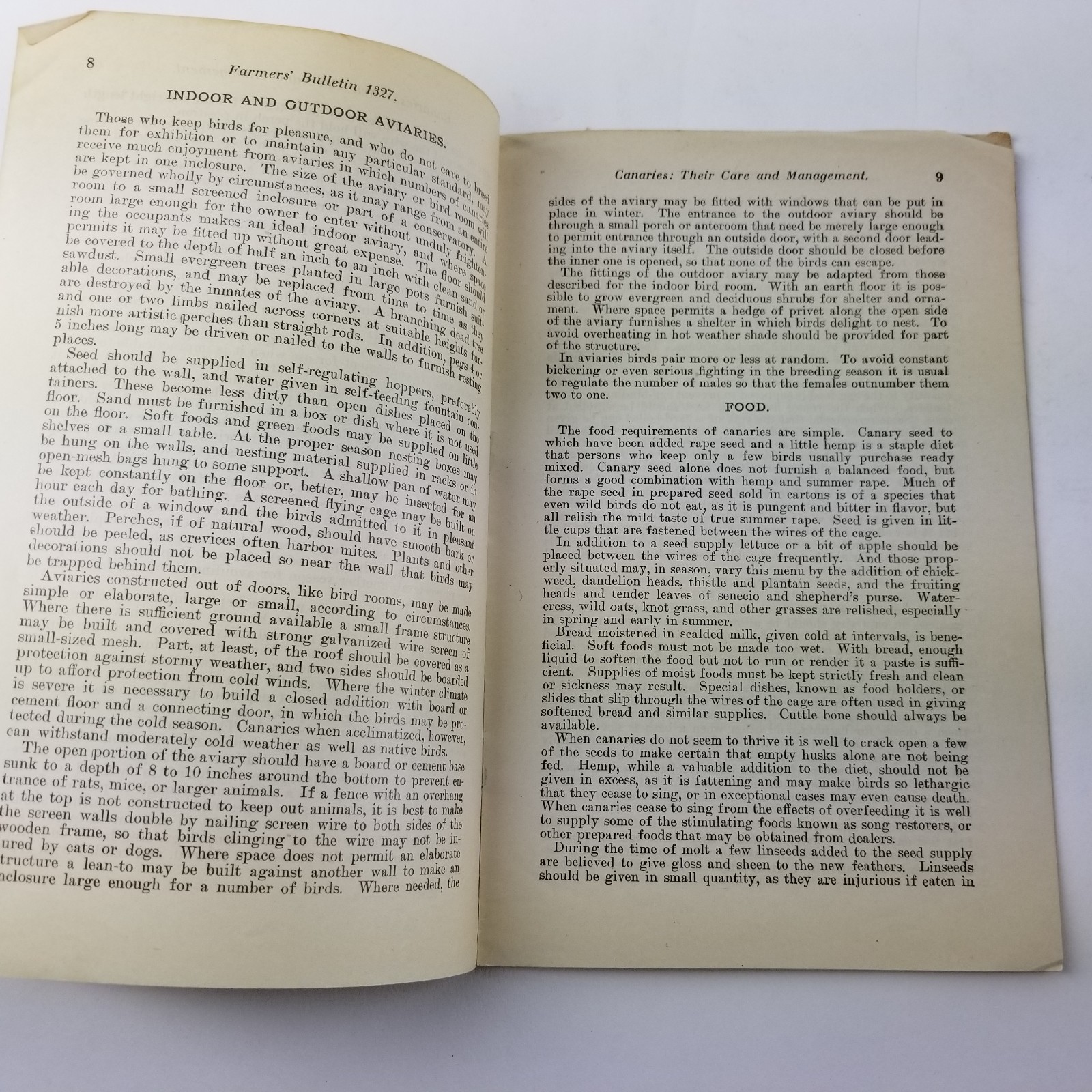 US Department of Agriculture Farmers Bulletin 1327 Canaries Their Care