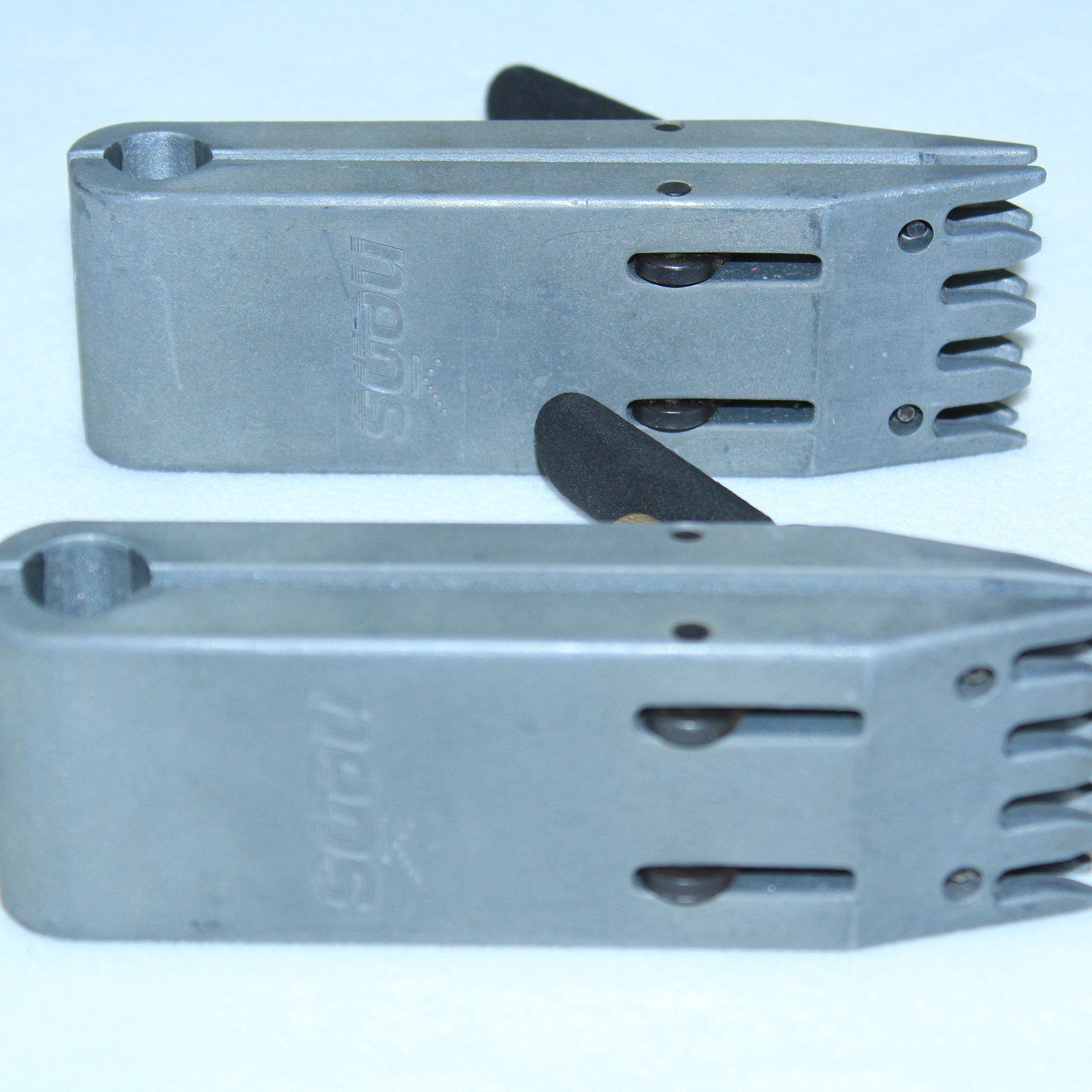 GORGEOUS Ektelon Prince Neos 1000 Tennis Part - PAIR OF GLIDE BAR STRING CLAMPS