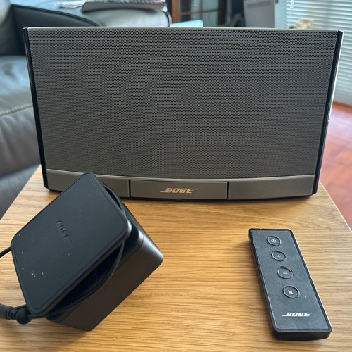 □BOSE SoundDock Portable digital music system サウンドシステム
