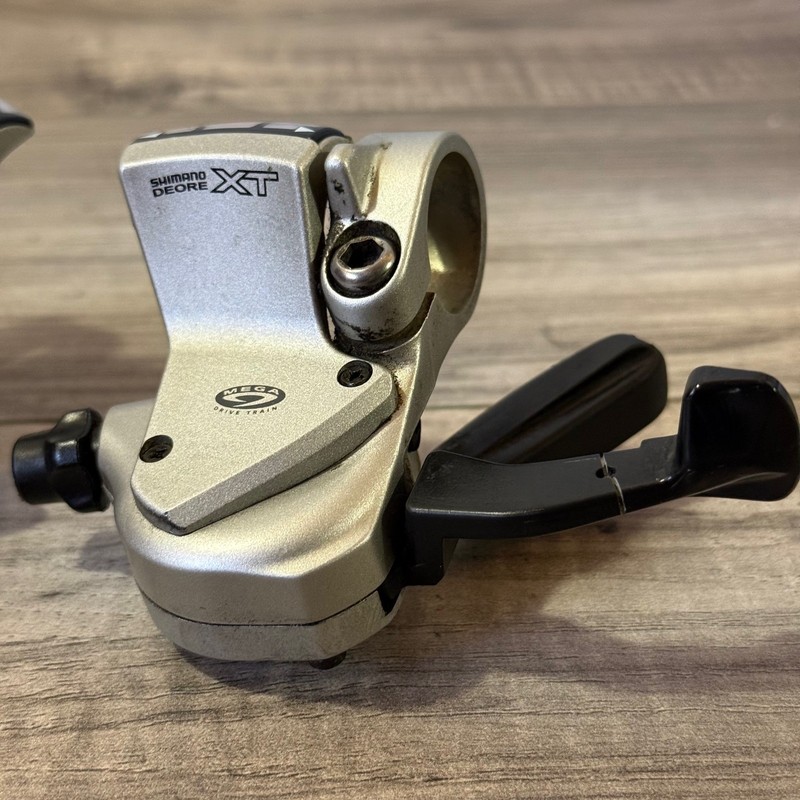 Shimano Deore XT SL-M750 9 Speed 3 x 9 Shifter Pods SUPER CLEAN