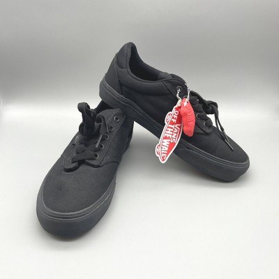 VANS men 6.5 Black Skate Sneaker 