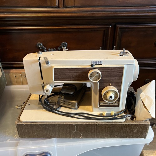 昭和五年と昭和45年の銀盃・2個セット。【入れもん無し、美品。】。 昭和五年と昭和45年の銀盃・2個セット。【入れもん無し、美