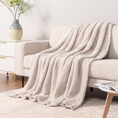 PAVILIA Plush Sherpa Throw Blanket for Couch Sofa | Soft Fluffy Shaggy Fleece Bl