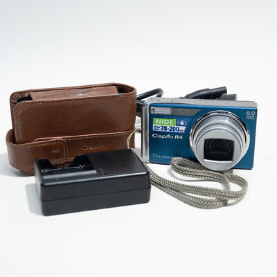 Ricoh Caplio R4 Digital Camera 6.0MP 28-200mm Blue w/ Bag, Battery & Charger!