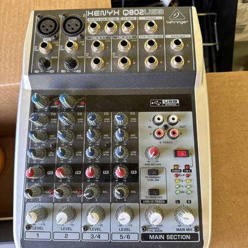 Behringer XENYX Q802USB 8-input 2-bus Mixer