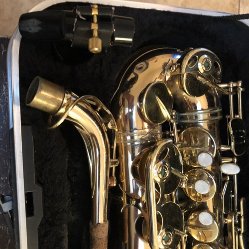 Earlham Professional Series II Alto Saxophone & Case