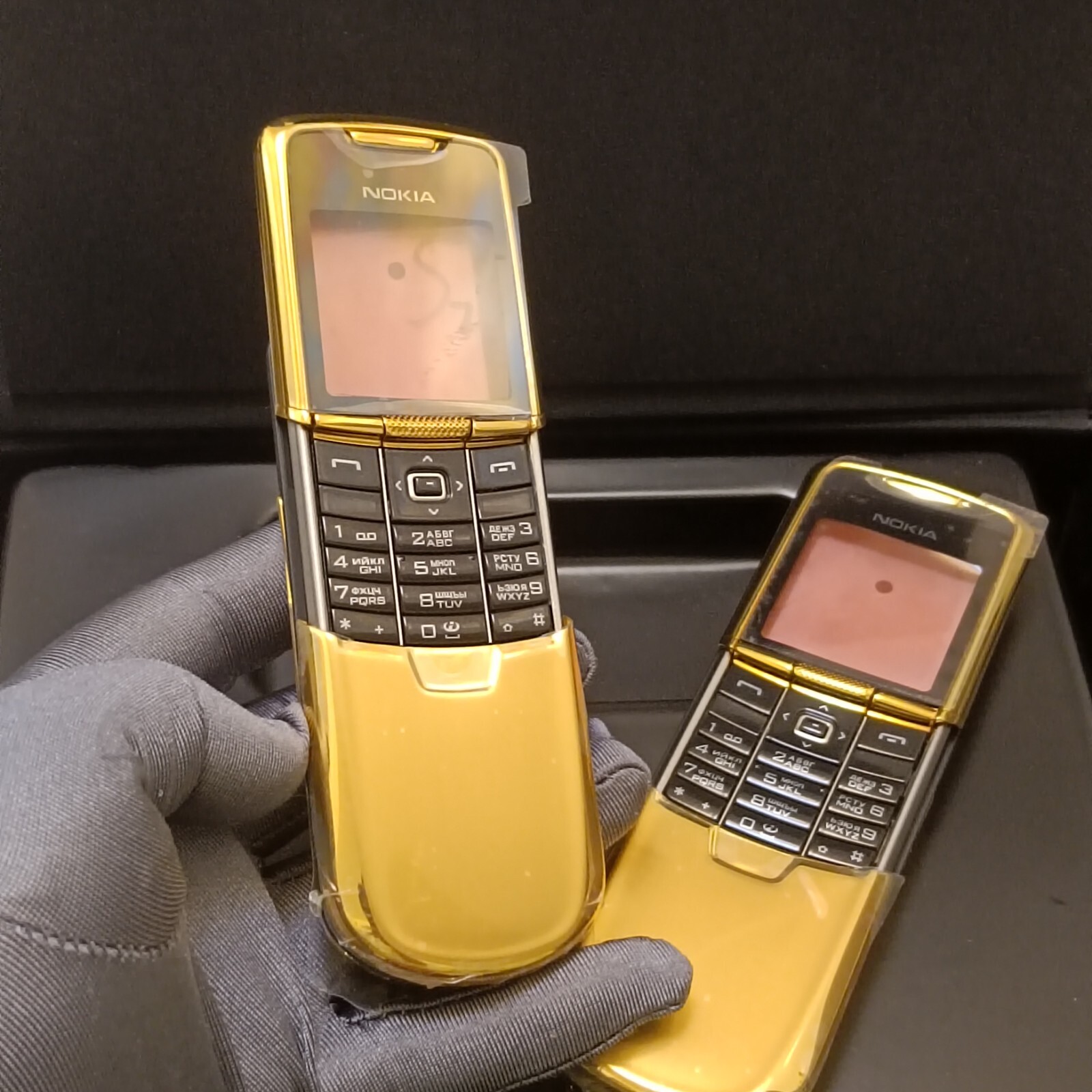 Nokia 8800 Gold Edition SIMフリー Nokia 8800 Gold Edition SIMフリー Nokia 8800 Gold Golden